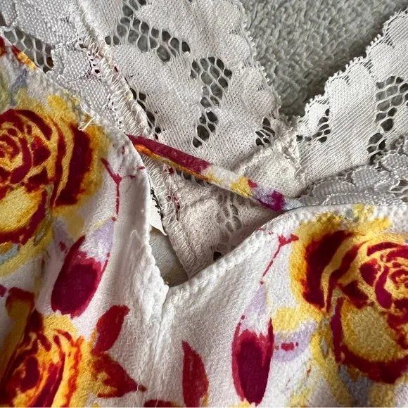 Free People Intimately Morning Rose Sleeveless Floral Lace Bohemian Cami Top - Picture 9 of 12